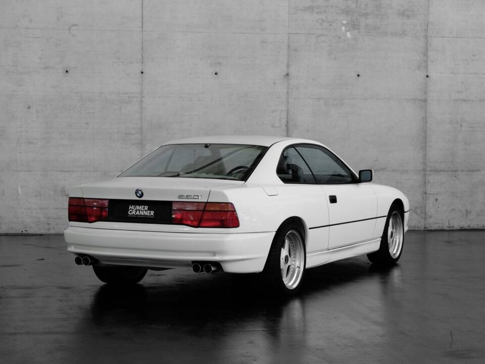 Bild 12/45 von BMW 850i (1990)