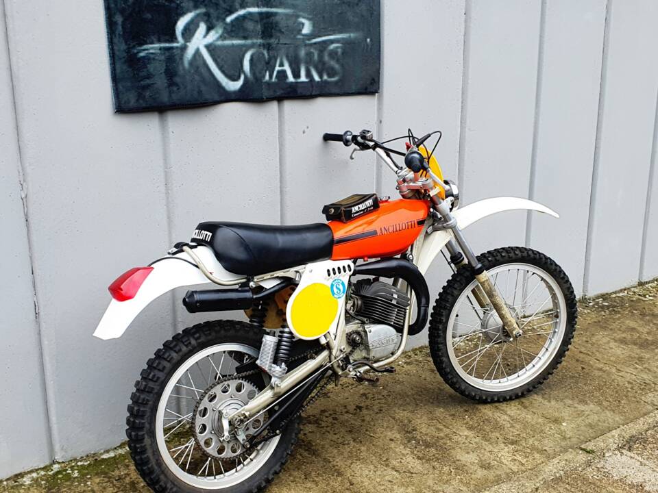 Immagine 4/8 di Ancillotti DUMMY (1976)