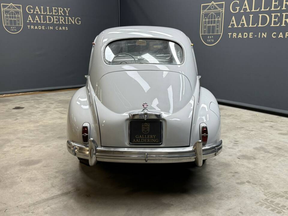 Bild 6/50 von Peugeot 203 C (1960)