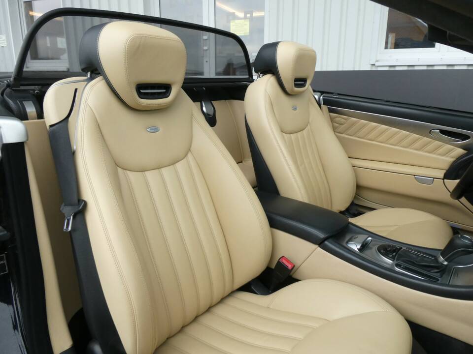 Bild 14/18 von Mercedes-Benz SL 500 (2009)