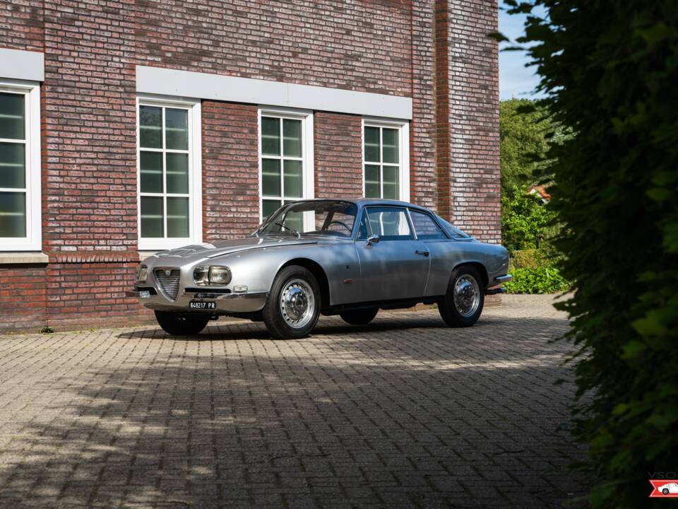 Bild 35/38 von Alfa Romeo 2600 Sprint Zagato (1968)