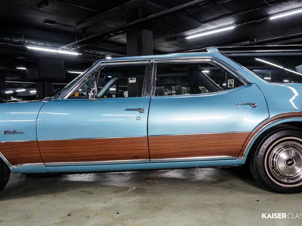 Image 18/50 de Oldsmobile Vista Cruiser (1968)