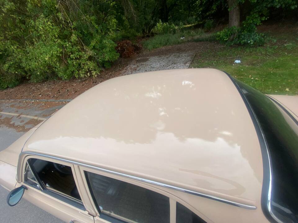 Afbeelding 16/98 van Ford Escort 940 DeLuxe (1970)
