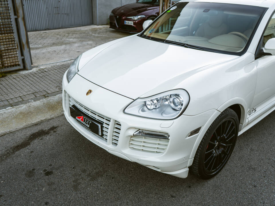 Bild 16/27 von Porsche Cayenne GTS (2009)