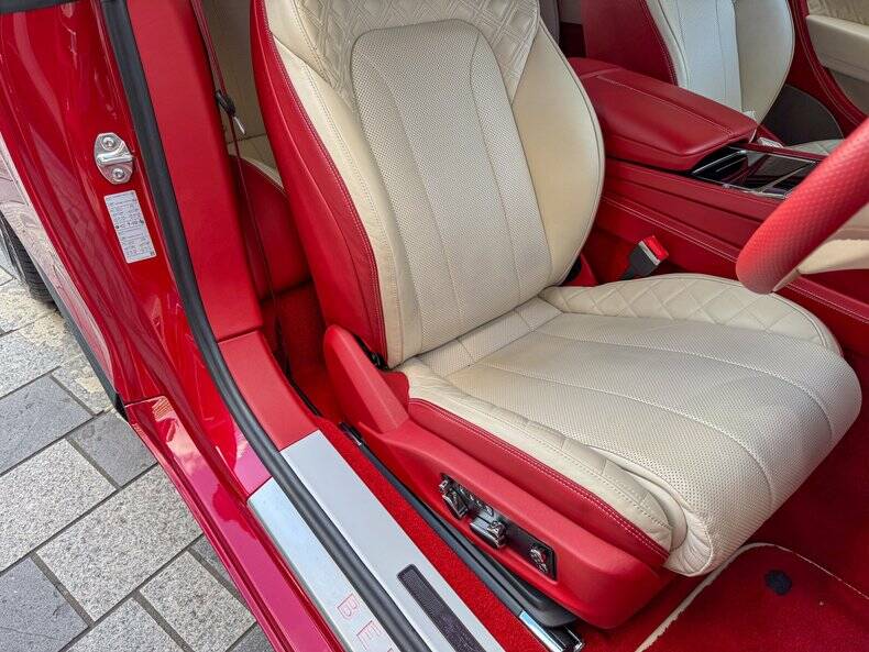 Image 37/44 of Bentley Continental GT V8 (2020)