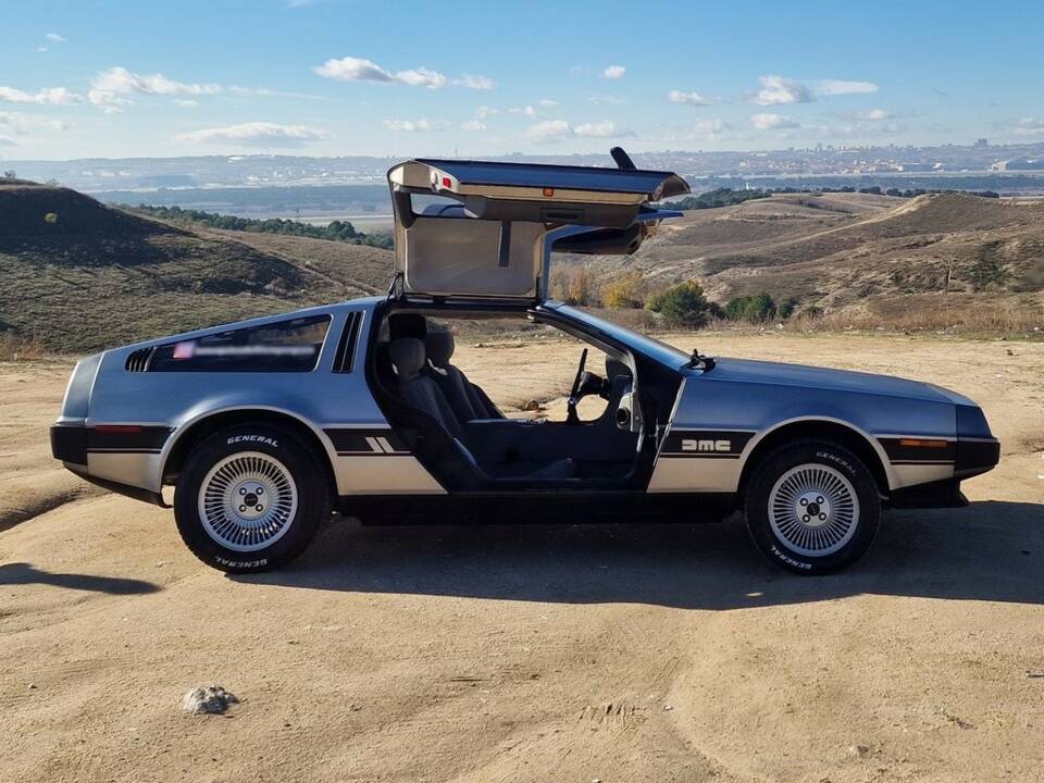 Image 6/7 of DeLorean DMC-12 (1981)