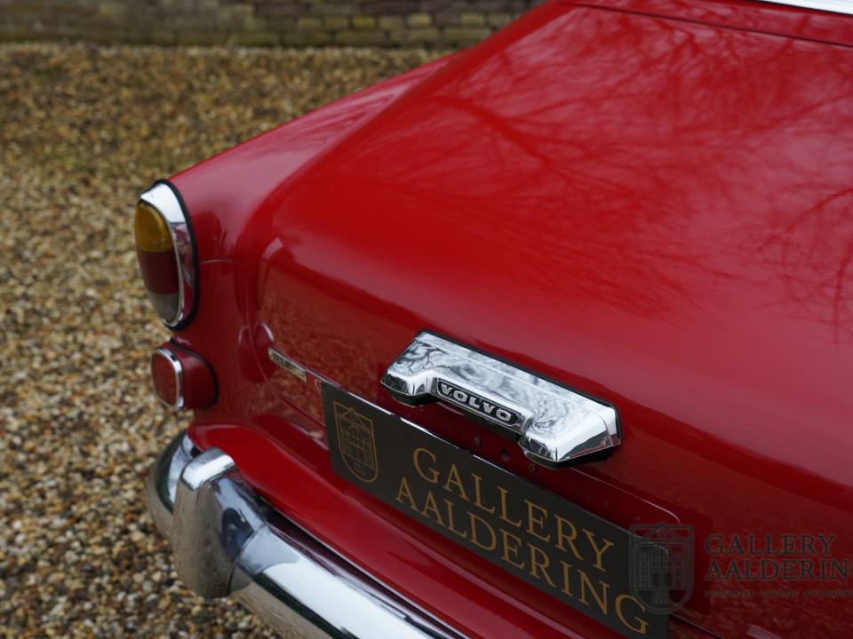 Image 29/50 of Volvo P 123 GT (1967)