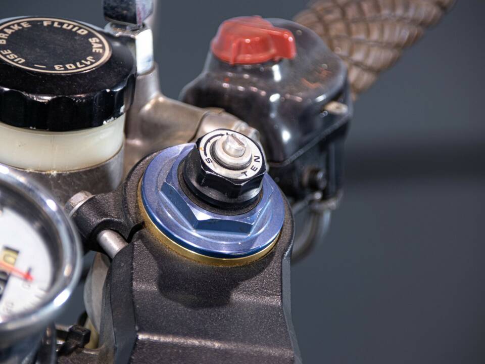 Immagine 22/50 di Honda CB 350 Four (1975)