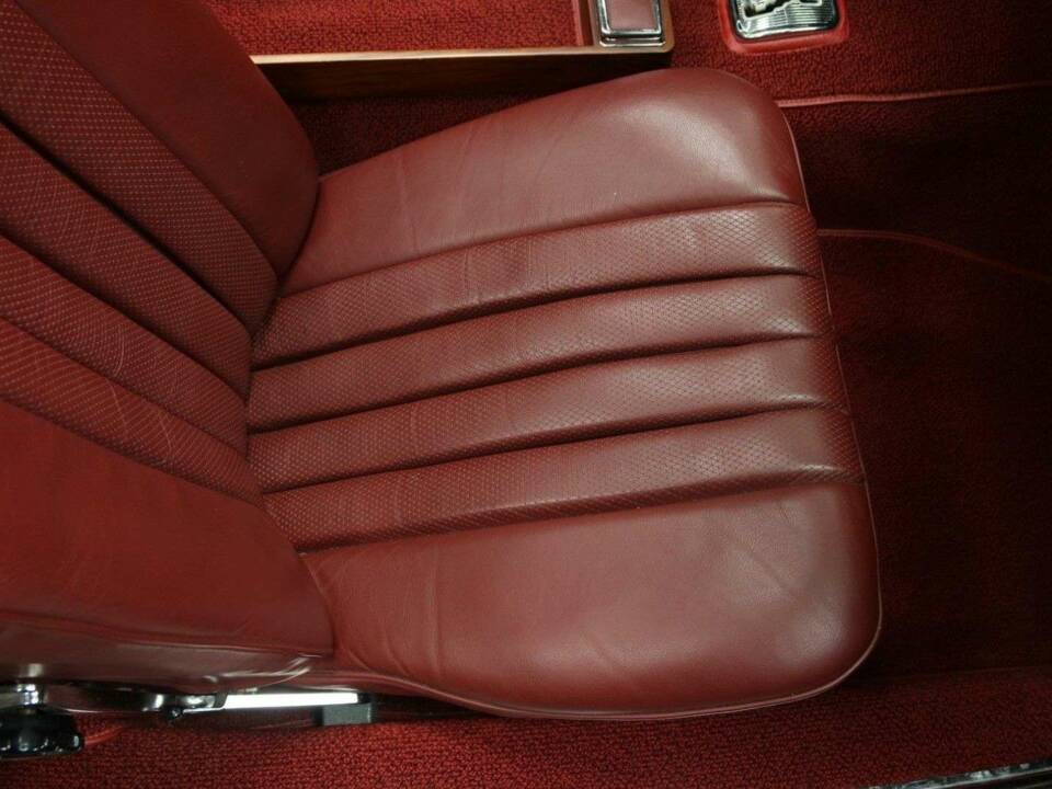 Bild 25/50 von Mercedes-Benz 250 SE (1968)