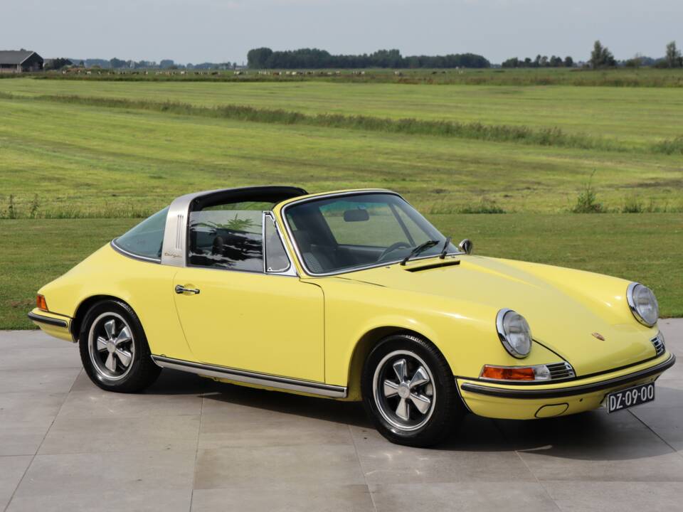 Image 35/50 of Porsche 911 2.2 T (1971)