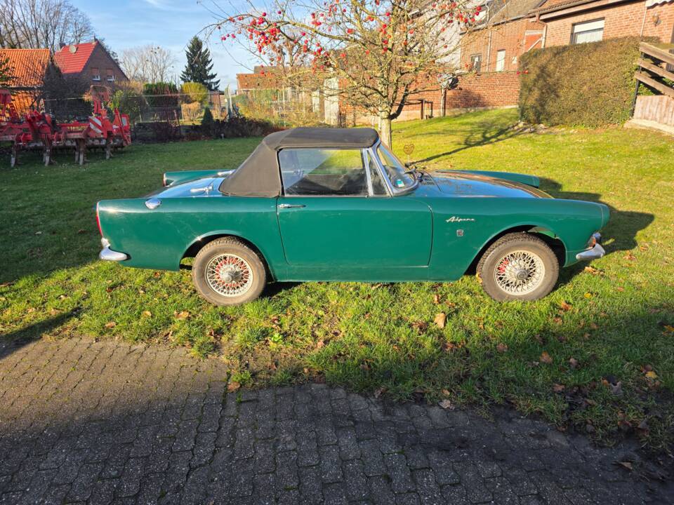 Image 5/42 of Sunbeam Alpine Mk IV (1964)