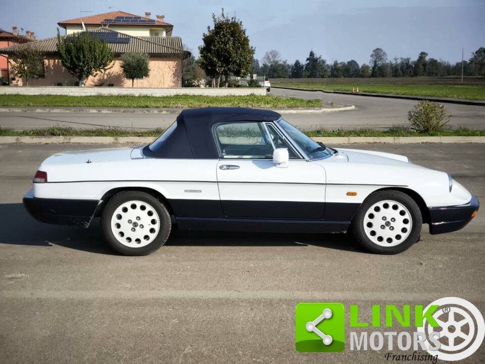 Immagine 3/10 di Alfa Romeo 2.0 Spider (1991)