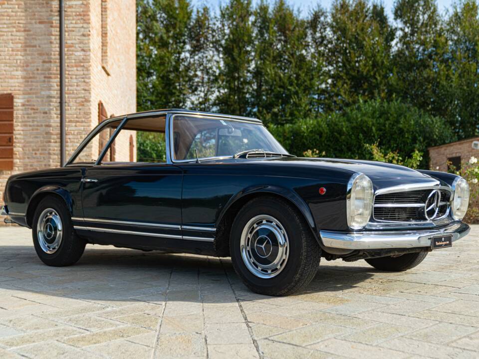Image 2/50 de Mercedes-Benz 280 SL (1969)