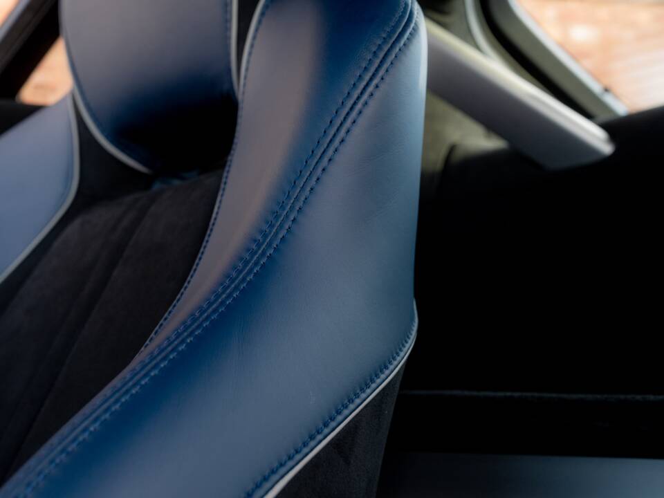 Bild 56/77 von Aston Martin V12 Vantage AMR (2018)