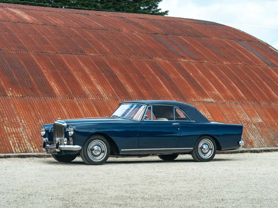 Image 7/42 de Bentley S 2 Continental (1961)