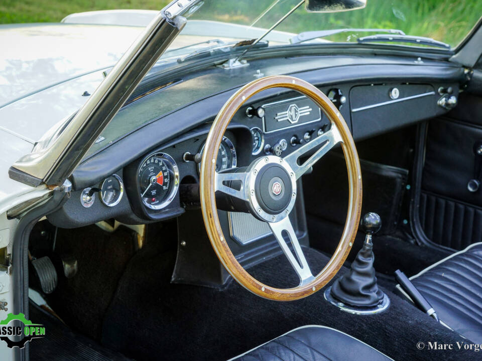 Bild 6/47 von MG MGB (1970)