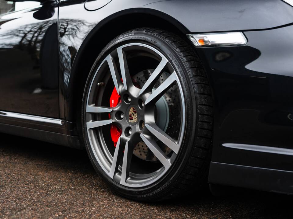 Bild 53/57 von Porsche 911 Turbo (2011)