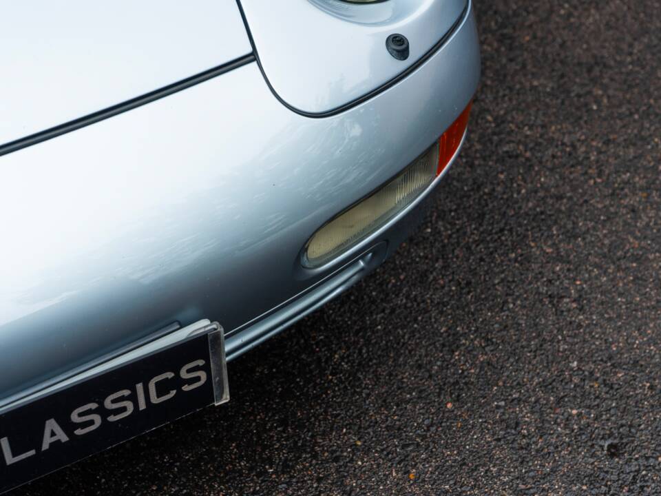 Image 59/60 of Porsche 911 Targa (1996)