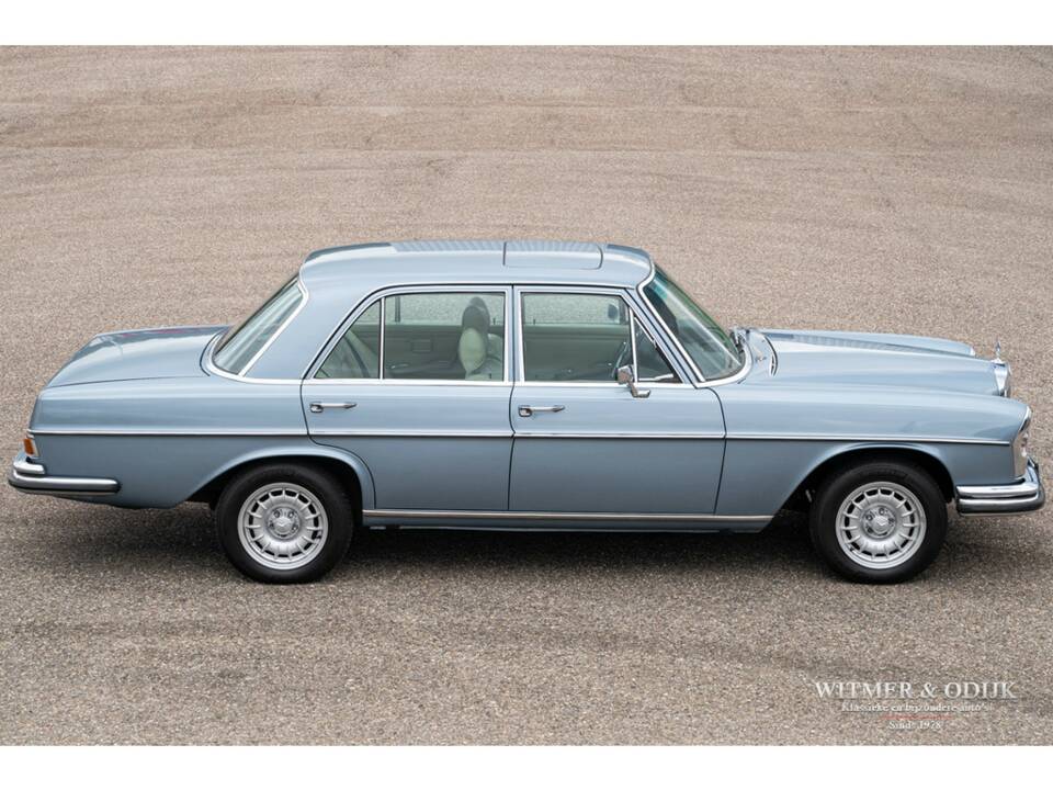 Image 4/36 of Mercedes-Benz 280 SE (1969)