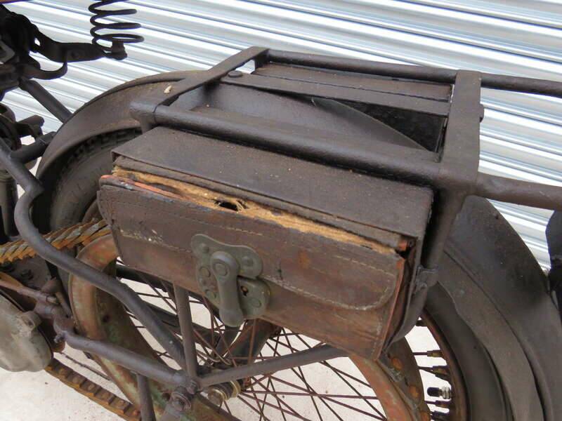 Image 39/47 of Triumph Model H (1919)