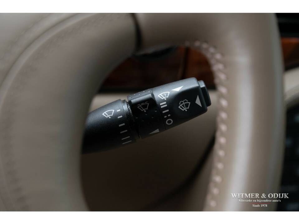 Bild 13/30 von Jaguar XJ 8 Executive (1998)