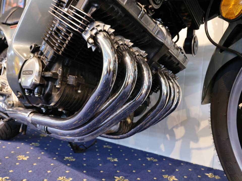 Immagine 15/33 di Honda CBX 1000 (1981)
