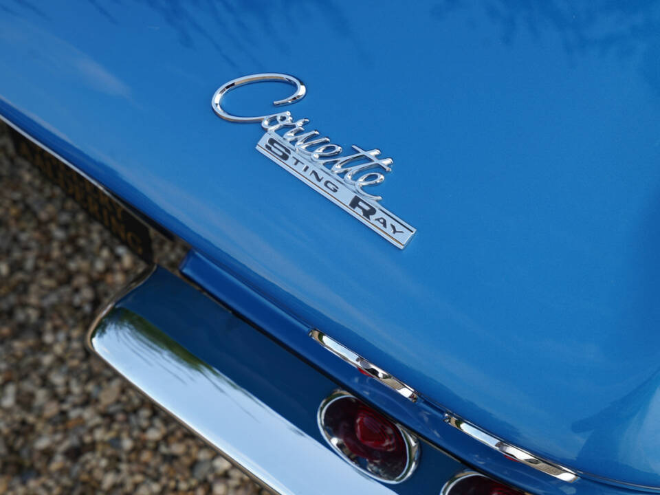 Image 37/50 of Chevrolet Corvette Sting Ray Convertible (1964)