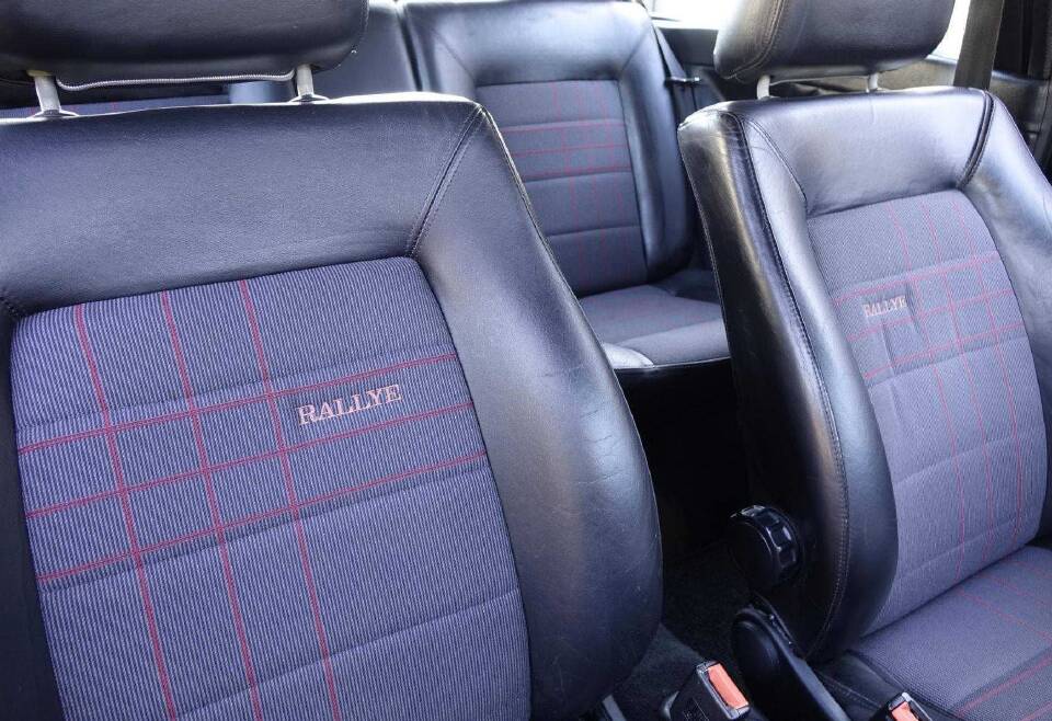 Immagine 9/12 di Volkswagen Golf Mk II Rallye 1.8 (1989)