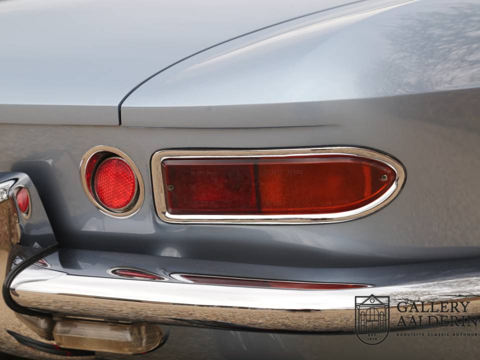 Afbeelding 44/50 van Ferrari 275 GTS (1966)