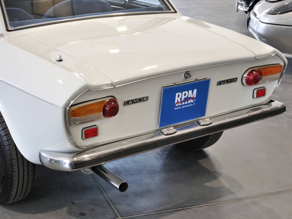 Image 6/32 of Lancia Fulvia 1.3 S (1973)