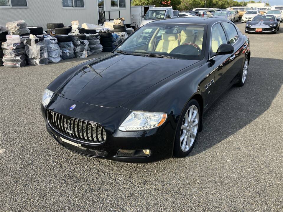 Image 3/46 of Maserati Quattroporte S 4.7 (2010)