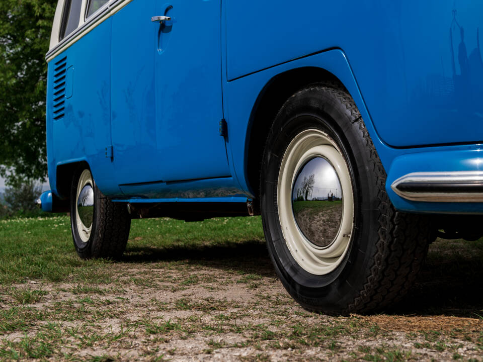 Image 12/72 of Volkswagen T1 Samba (1966)