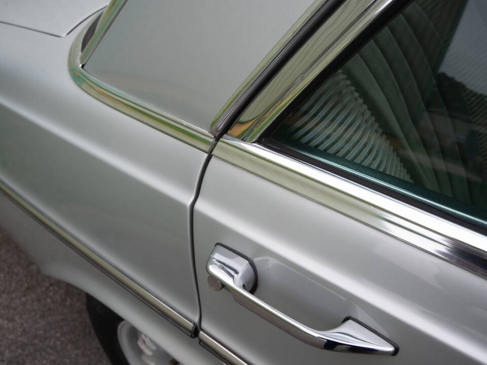 Immagine 34/34 di Mercedes-Benz 300 SEL 3.5 (1972)