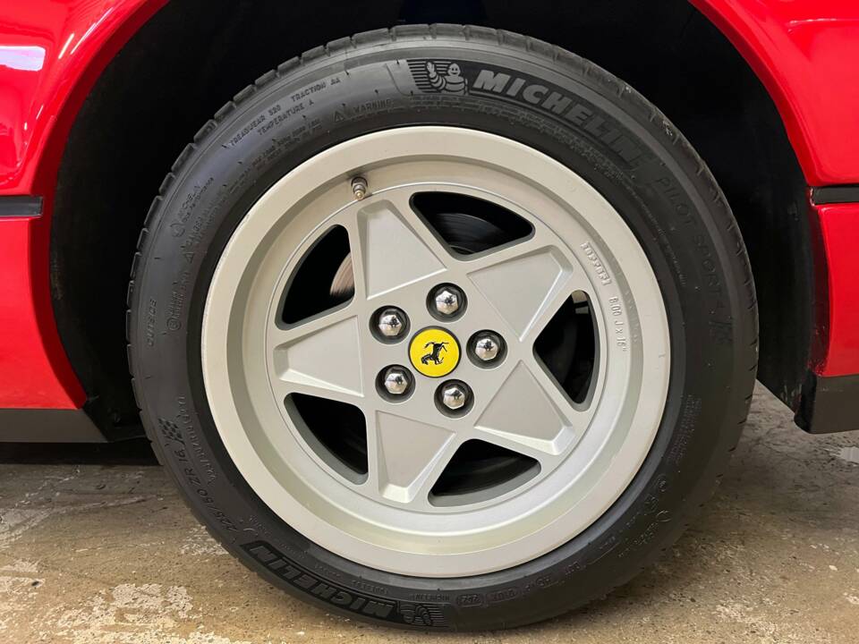 Image 16/22 of Ferrari 328 GTB (1986)