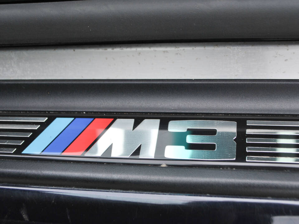 Image 20/35 de BMW M3 (2001)