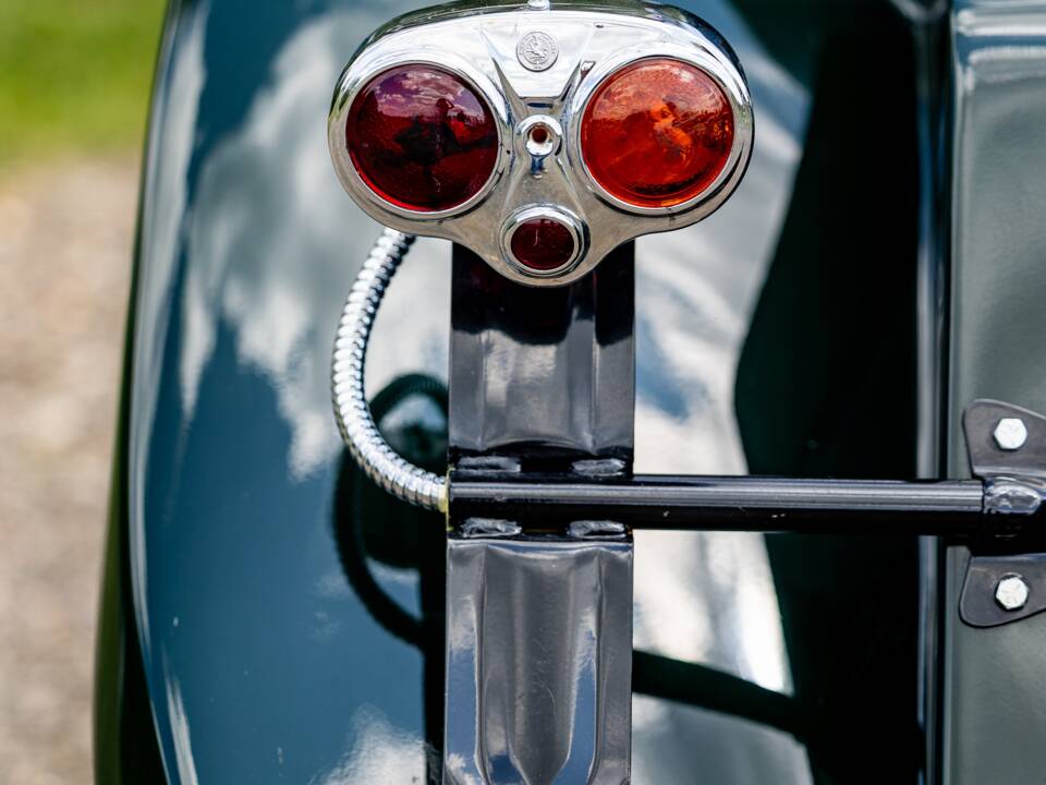 Image 31/50 of Jaguar SS 1 (1900)