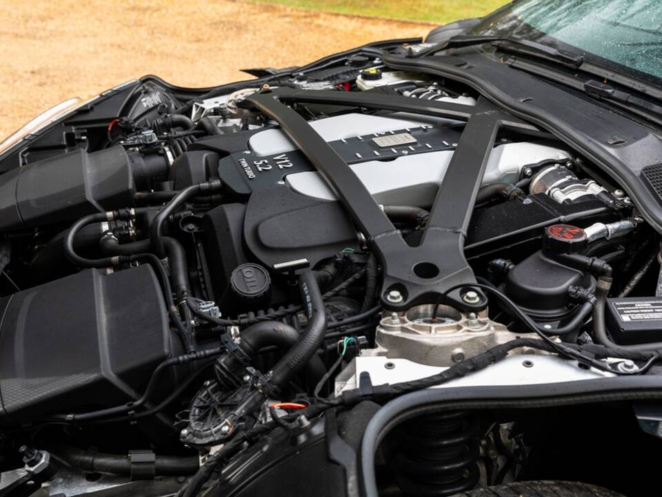 Image 14/18 de Aston Martin DBS Superleggera (2021)