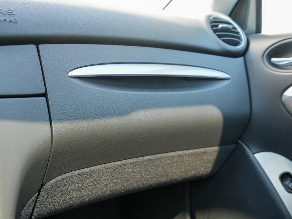 Bild 20/35 von Mercedes-Benz CLK 55 AMG (2003)