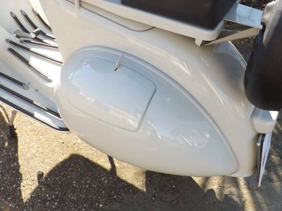 Imagen 16/50 de Piaggio Vespa 150 (1956)