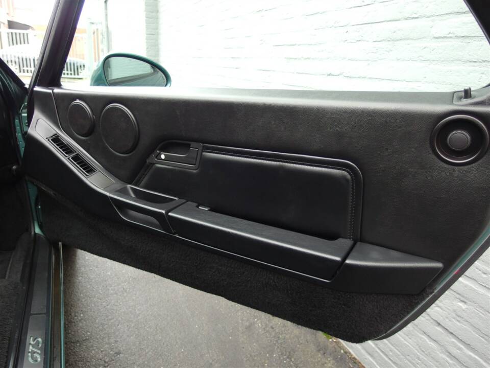 Bild 58/99 von Porsche 928 GTS (1992)