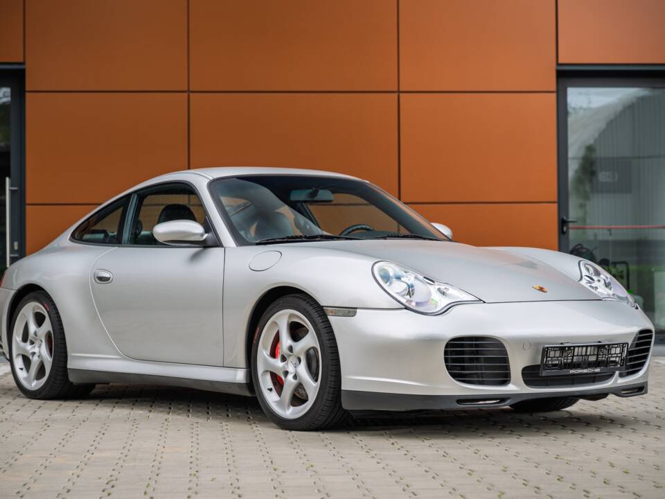 Afbeelding 53/73 van Porsche 911 Carrera 4S (2002)