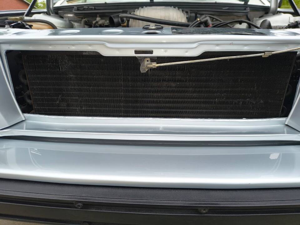 Bild 20/100 von Maserati Biturbo Spyder E (1986)