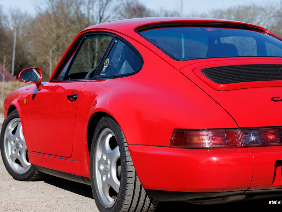 Afbeelding 17/33 van Porsche 911 Carrera 2 (1993)