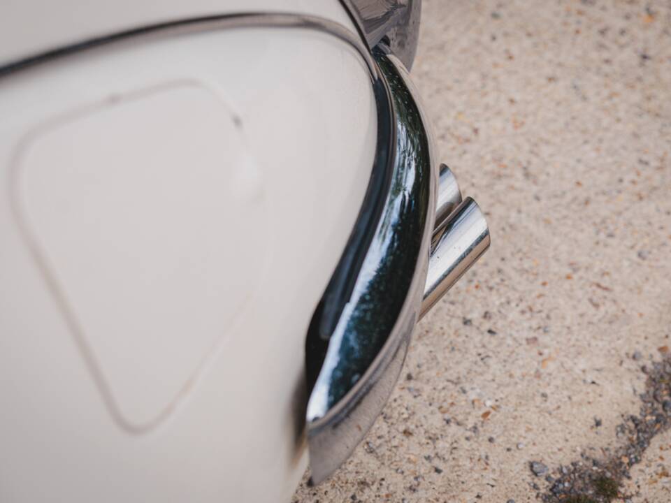 Immagine 25/50 di Jaguar Mk II 3.8 (1960)
