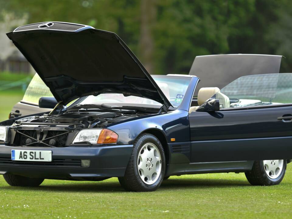 Image 39/50 of Mercedes-Benz SL 500 (1995)