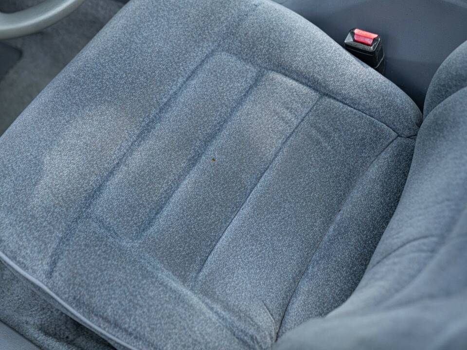 Image 44/50 of Ford Mustang (1994)