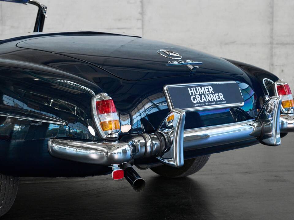 Image 24/50 de Mercedes-Benz 190 SL (1957)