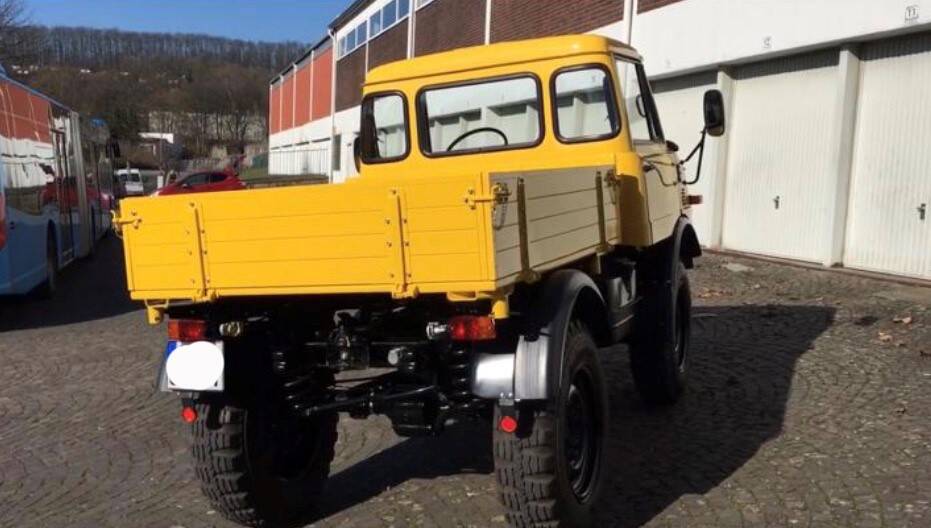 Image 3/10 of Mercedes-Benz Unimog U52 (1986)