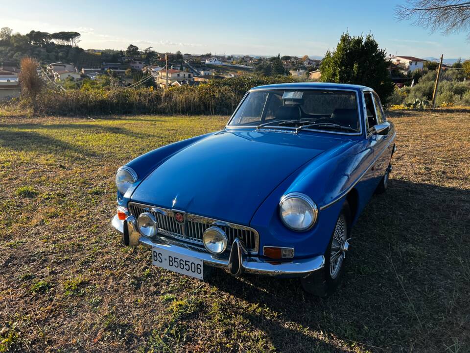 Image 11/50 of MG MGB GT (1972)