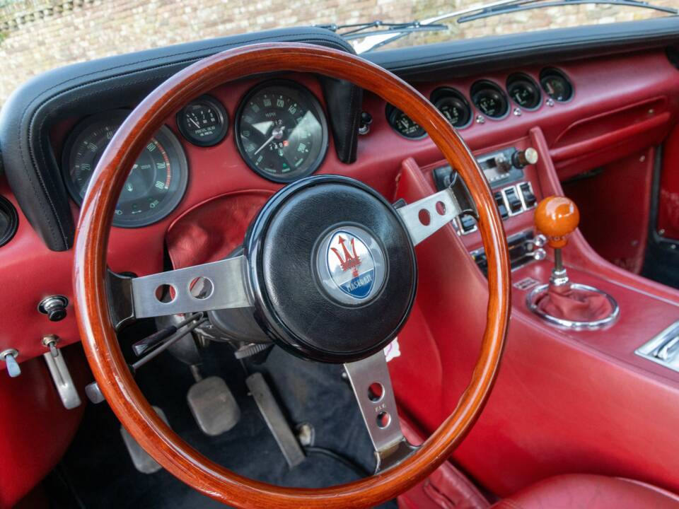 Image 49/50 of Maserati Indy 4900 (1971)